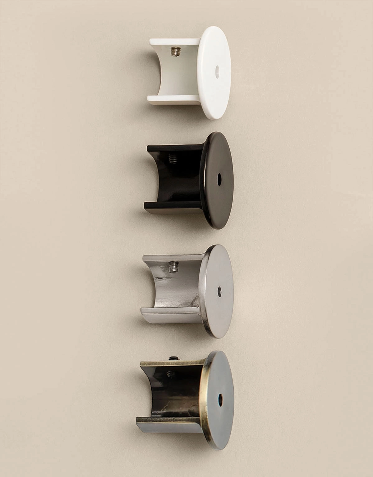 Nischfästen i flera färger till gardinstänger