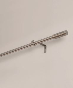 Gardinstång med enkel knopp i satin