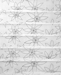 Plisségardin mönstrad Sense Hasta