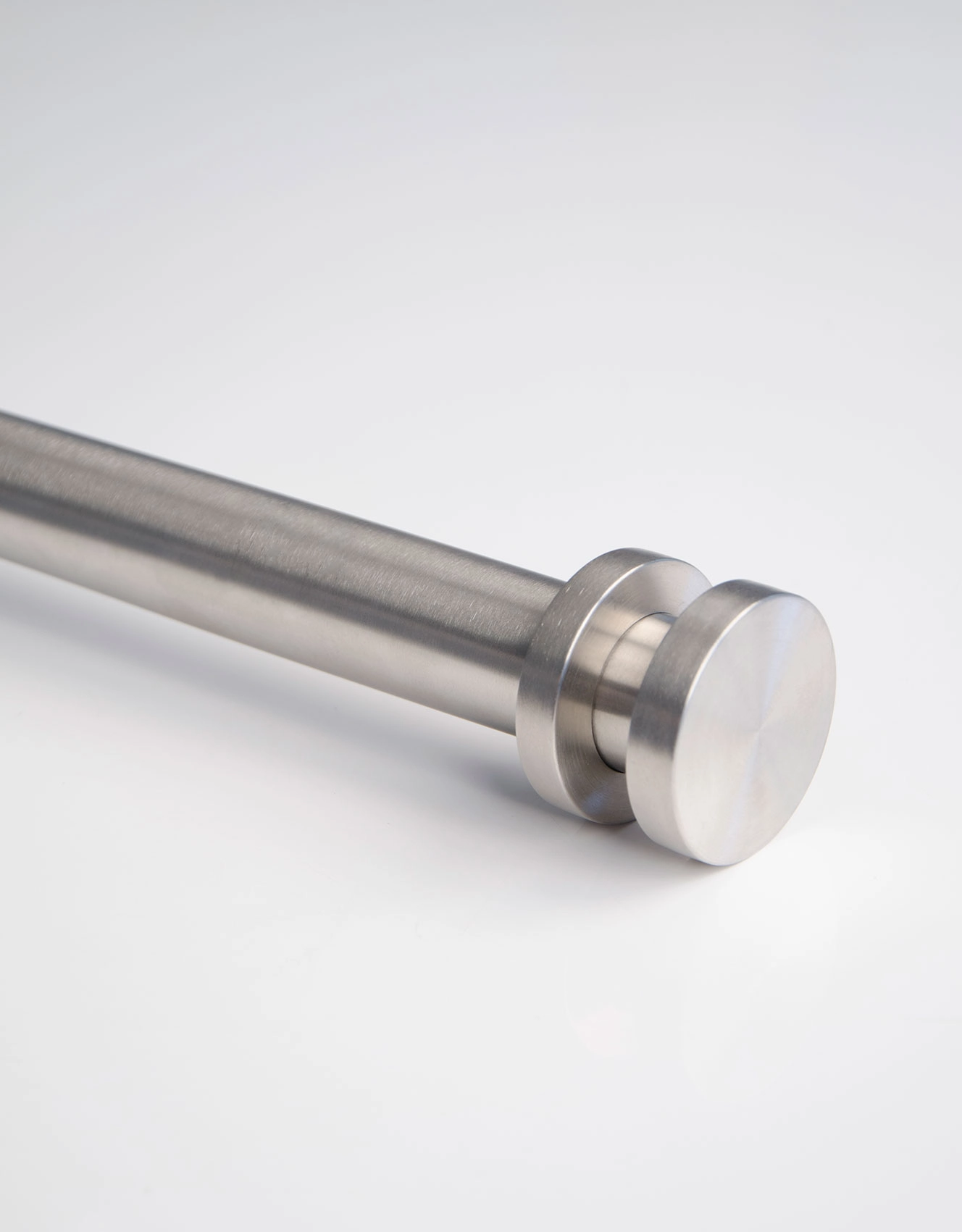 Infront stainless steel curtain rod from Hasta Home