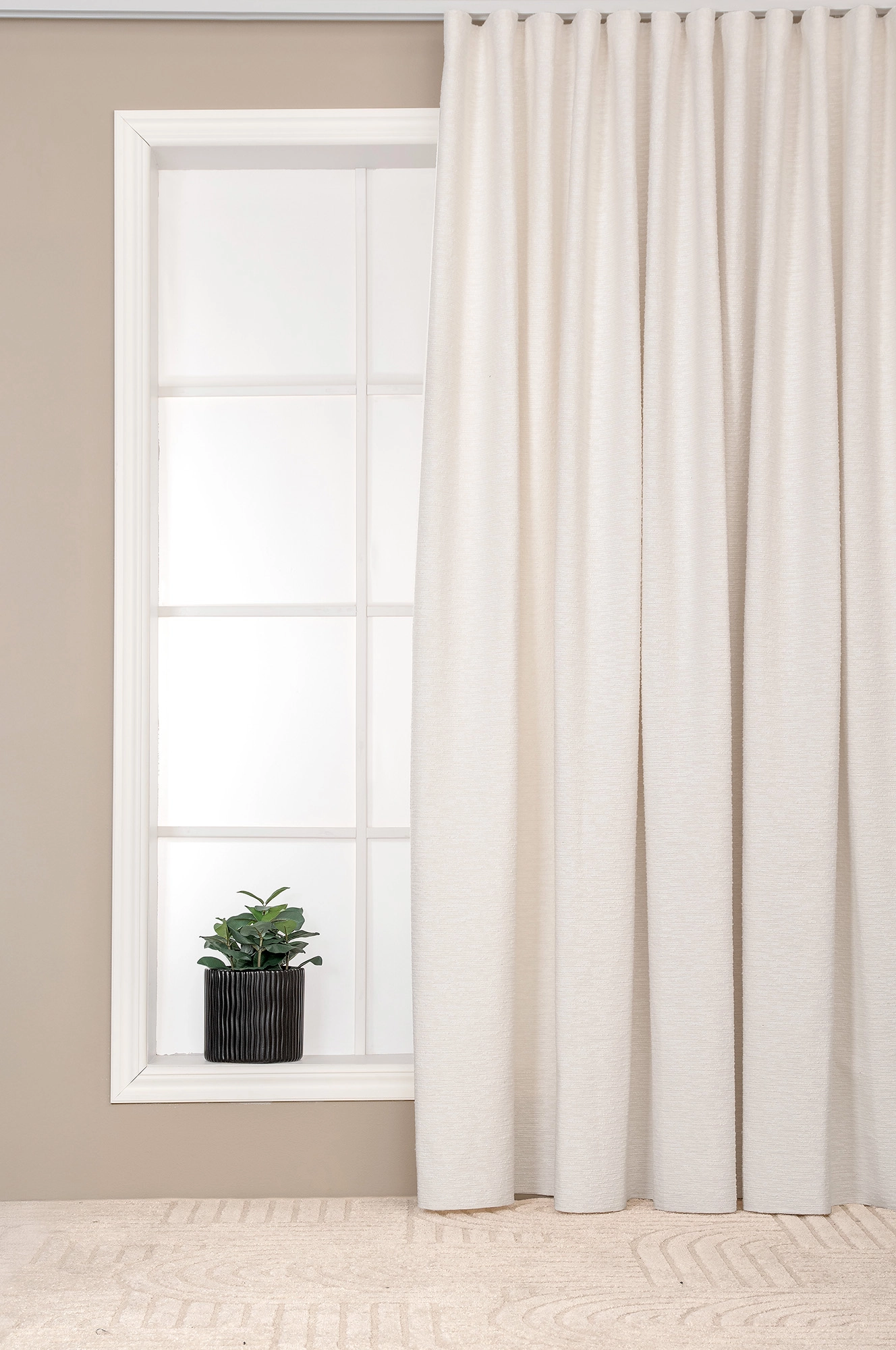 ellos-48641-gardin-hilma-vit