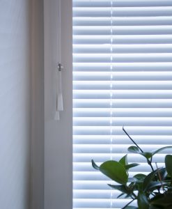 Vridstång till mellanglaspersienn, vit