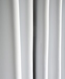 mörkläggande hotellgardin vit, måttillverkad Hasta