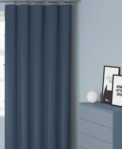 Måttillverkad hotellgardin Dokie, mörkläggande 95%, blå