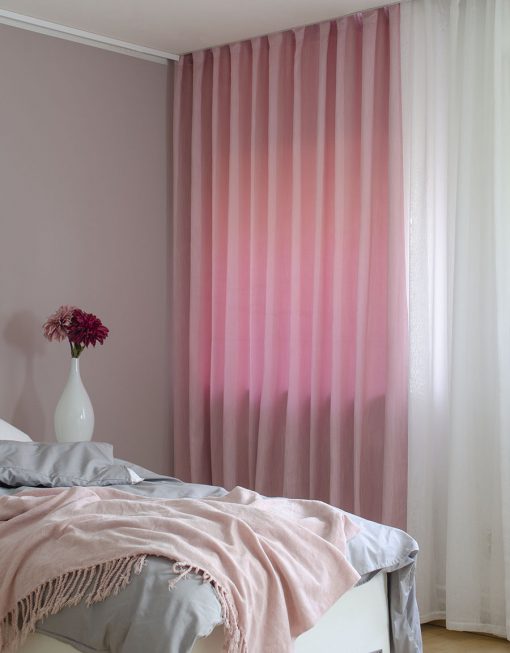 Måttillverkad hotellgardin Yeda, skuggningsgardin, rosa