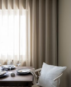Måttillverkad gardin Viska, beige